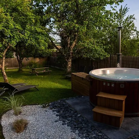 Ferienhaus De La Bridolee, Sauna Et Bain Nordique