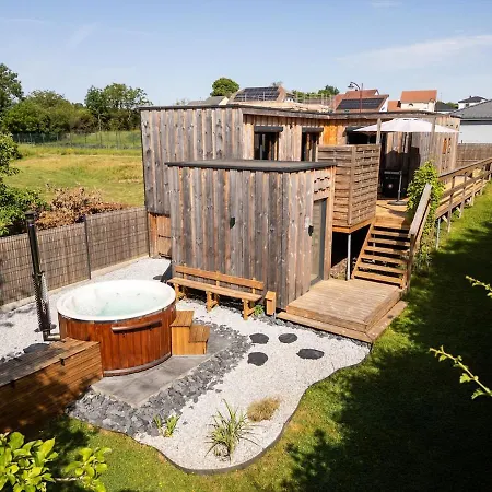 De La Bridolee, Sauna Et Bain Nordique Ferienhaus *