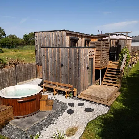 De La Bridolee, Sauna Et Bain Nordique Ferienhaus *
