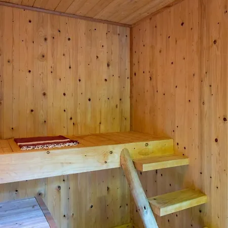 De La Bridolee, Sauna Et Bain Nordique Ferienhaus