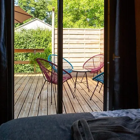 De La Bridolee, Sauna Et Bain Nordique